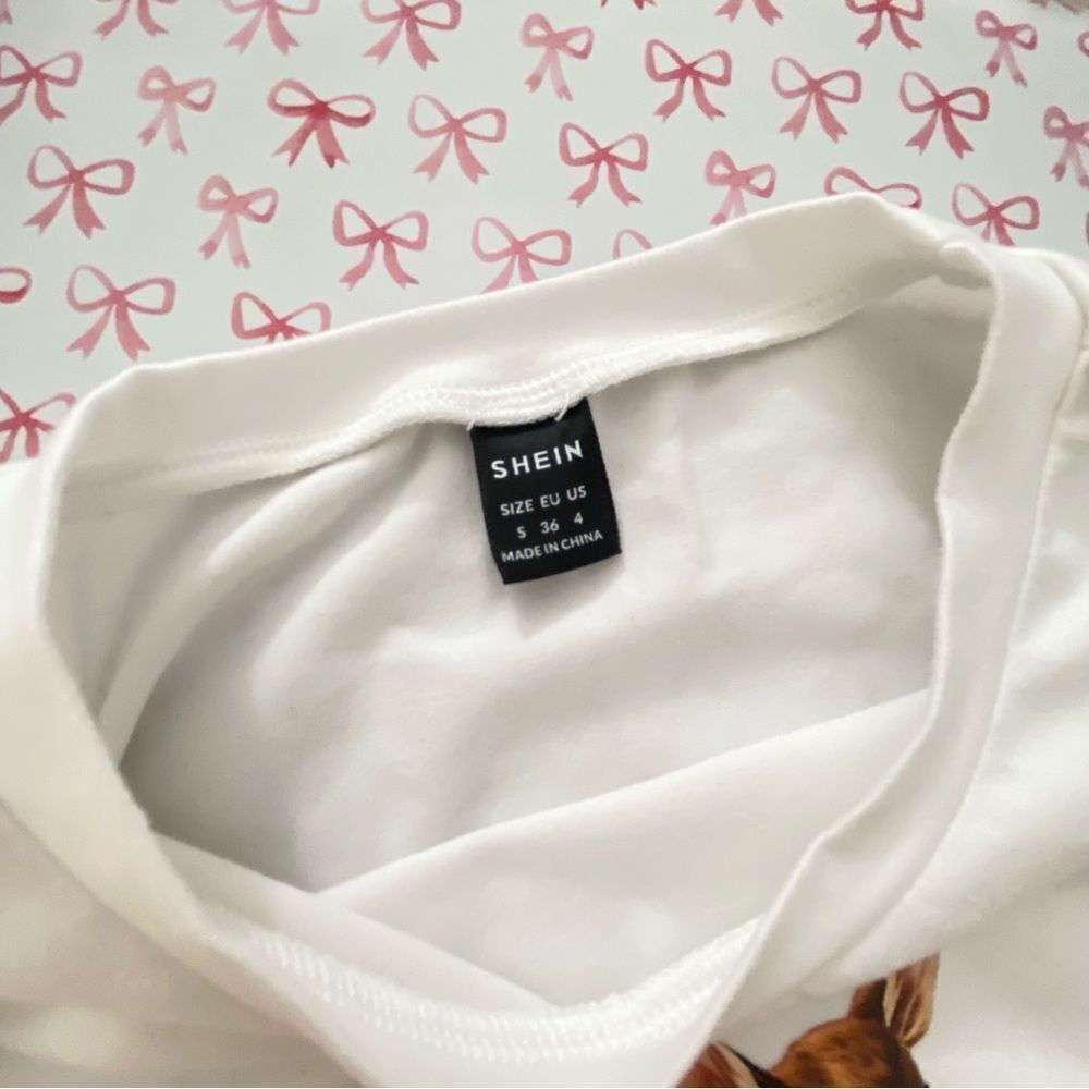 Deer Cropped Baby Tee 🎀 - Picture 3 of 4